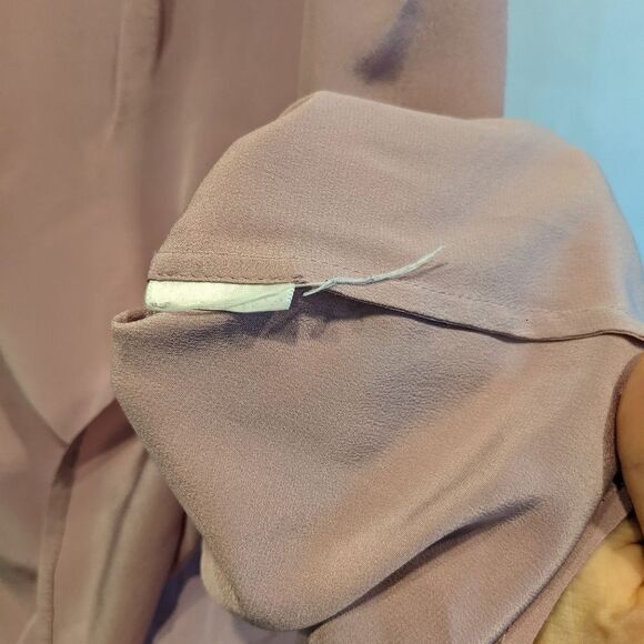 Equipment silk tank size S in EUC - Picture 3 of 5